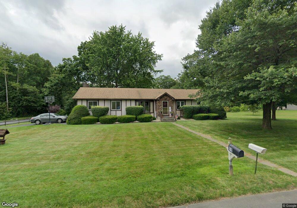 11 Manor Ln, Ludlow, MA 01056 - photo 1