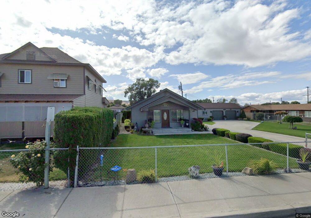 120 W Moxee Ave, Moxee, WA 98936 - photo 1