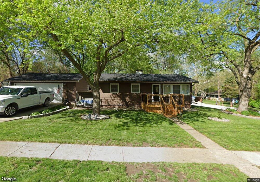 201 Hughes Ave, Des Moines, IA 50315 - photo 1