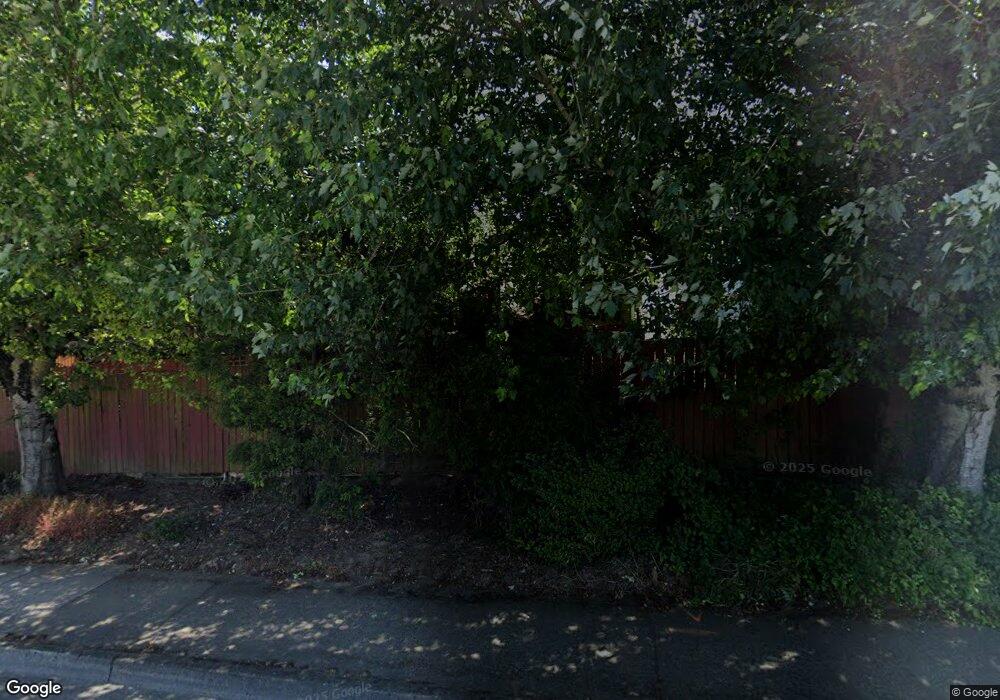 913 SW Livingston Place, Troutdale, OR 97060 - photo 1