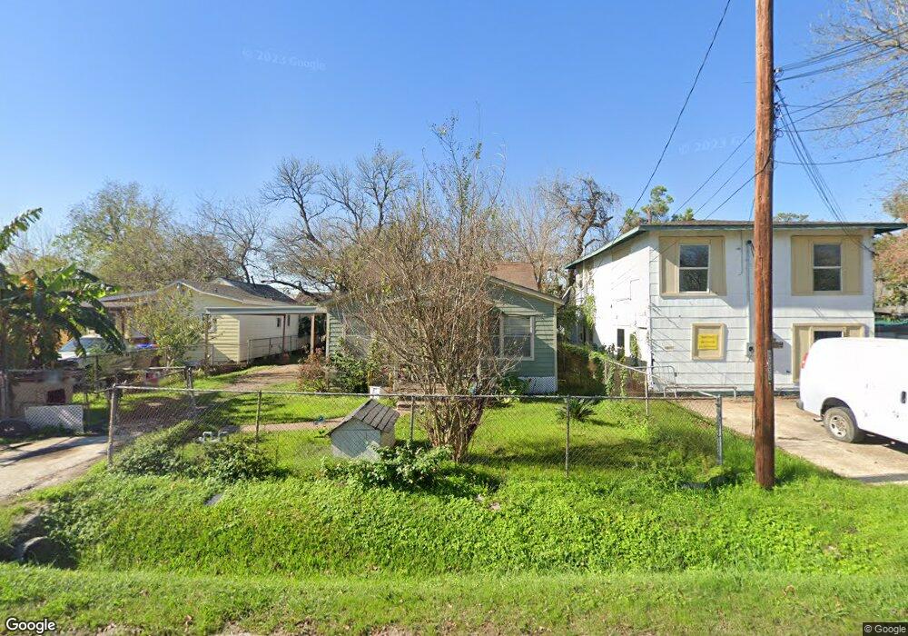 4417 Falls St, Houston, TX 77026 - photo 1