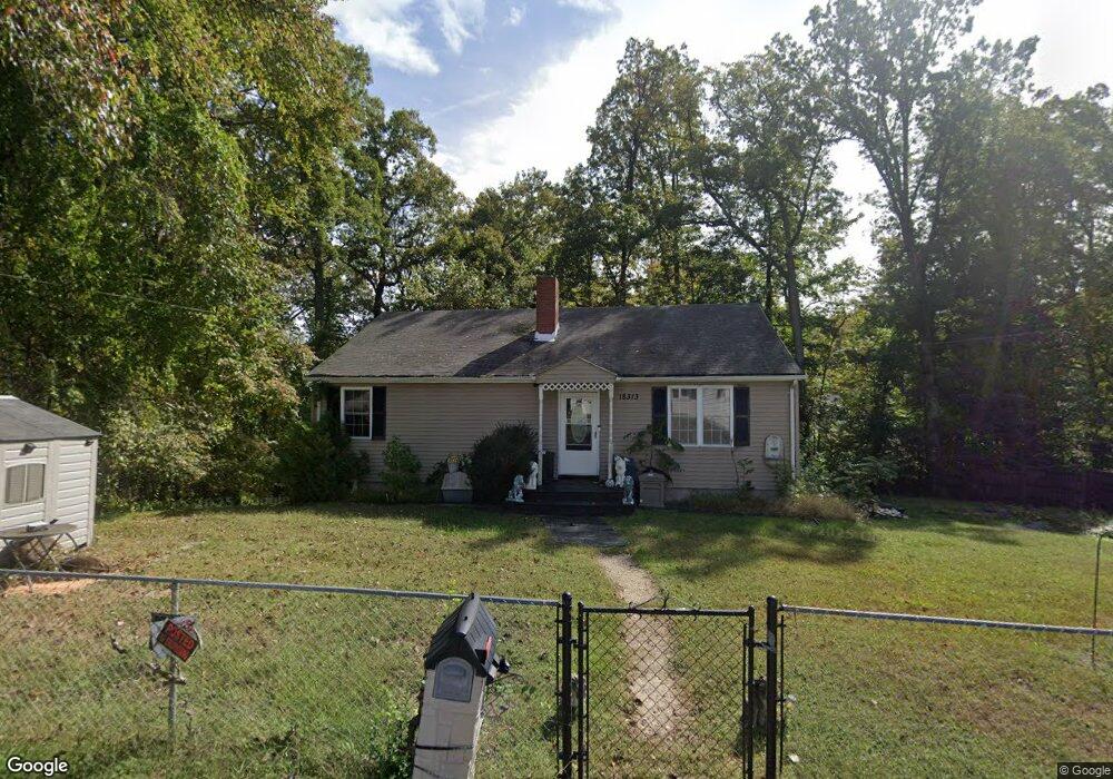 18313 Chestnut Dr, Triangle, VA 22172 - photo 1