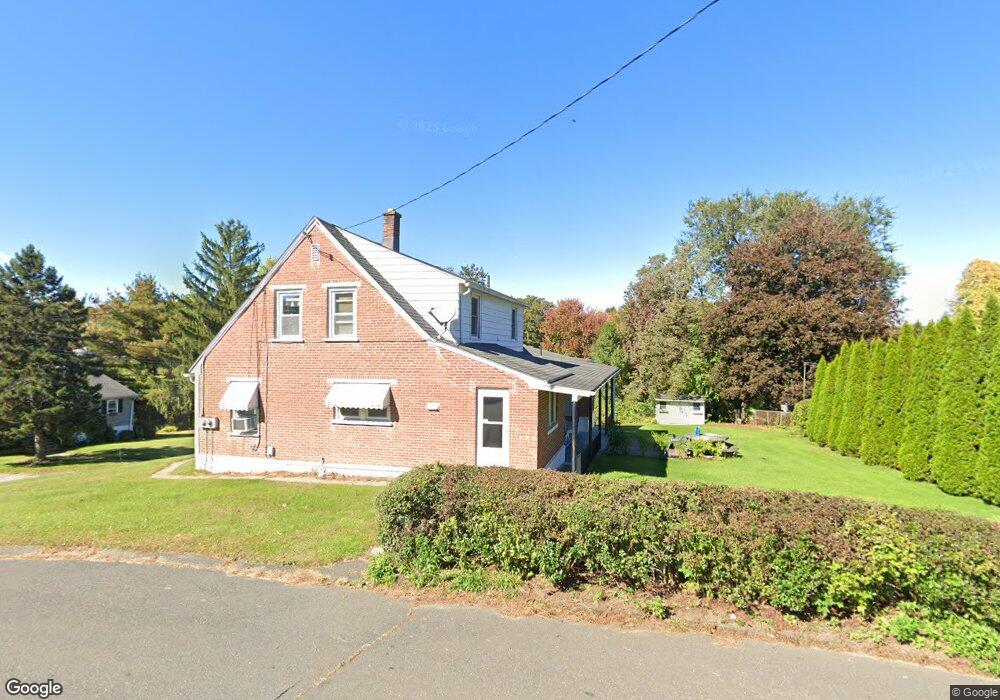 39 Capewell Ave, Oakville, CT 06779 - photo 1