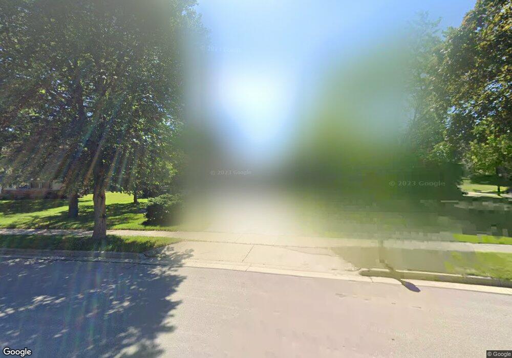 2147 Laura Ln, Waukesha, WI 53186 - photo 1