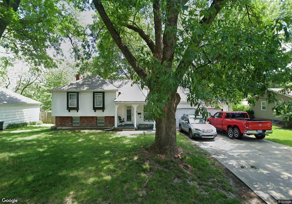 7205 Edgewood Blvd, Shawnee, KS 66203 - photo 1