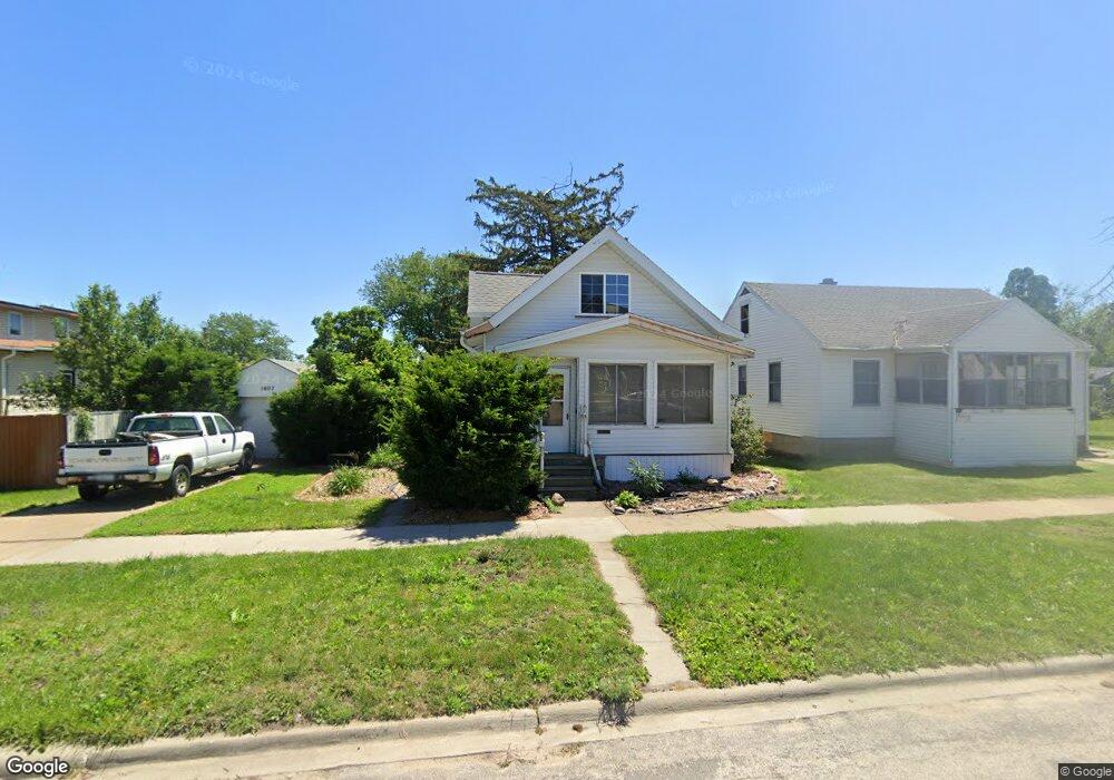 1807 K St SW, Cedar Rapids, IA 52404 - photo 1