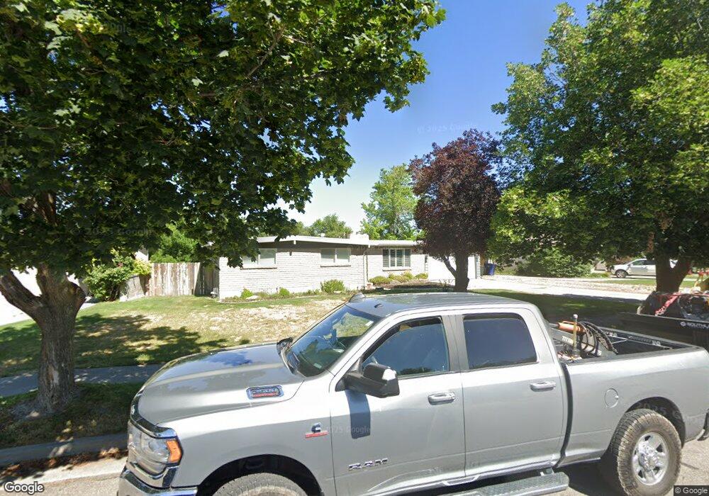 8462 S Colene Dr, Sandy, UT 84094 - photo 1