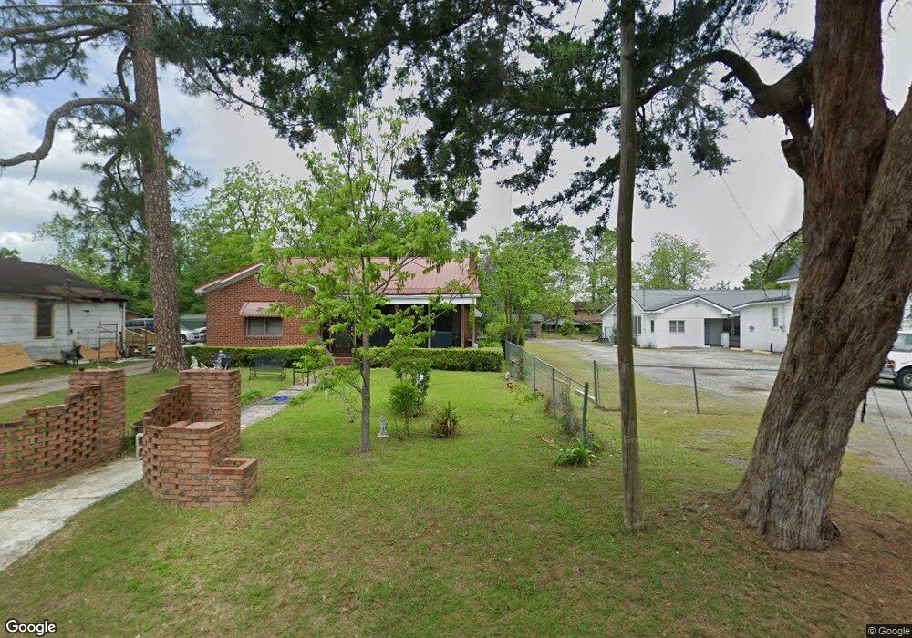 810 E Palm St, Fitzgerald, GA 31750 - photo 1