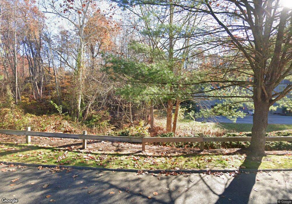 1 Westview Ln, Brookfield, CT 06804 - photo 1