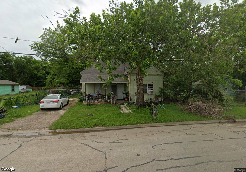 411 N Border St, Cleburne, TX 76031 - photo 1