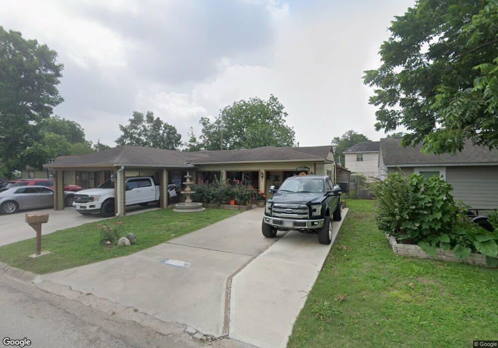 3028 Sagebrush Dr, Houston, TX 77093 - photo 1