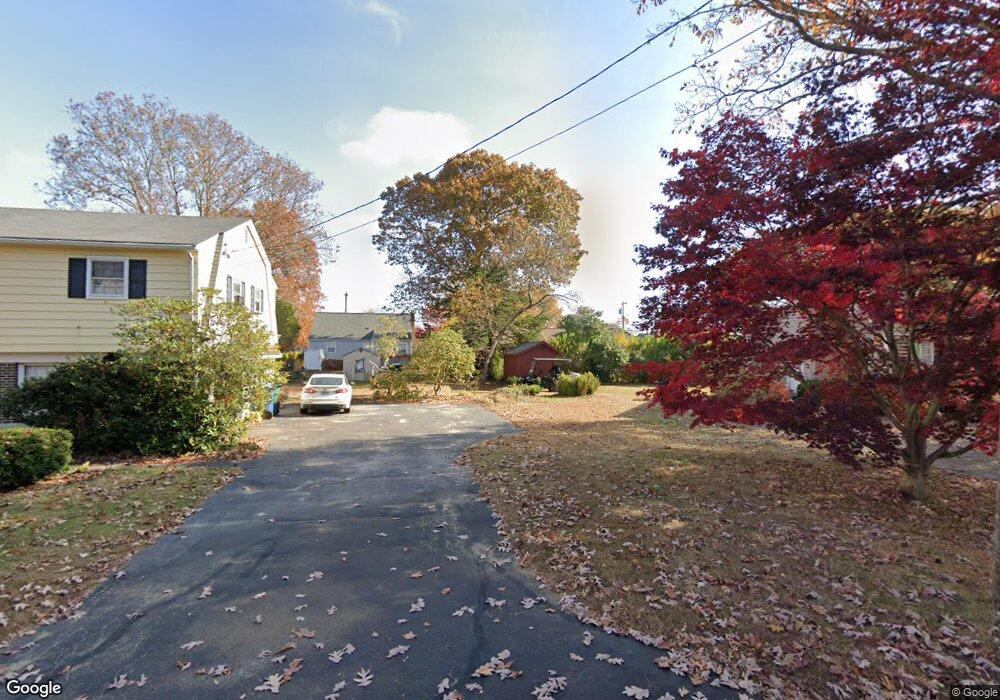 24 Center Beach Ave, Old Lyme, CT 06371 - photo 1