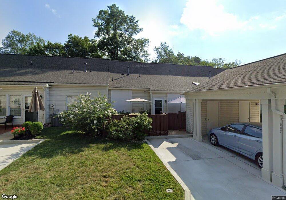 907 Mclendon Dr, Frederick, MD 21702 - photo 1