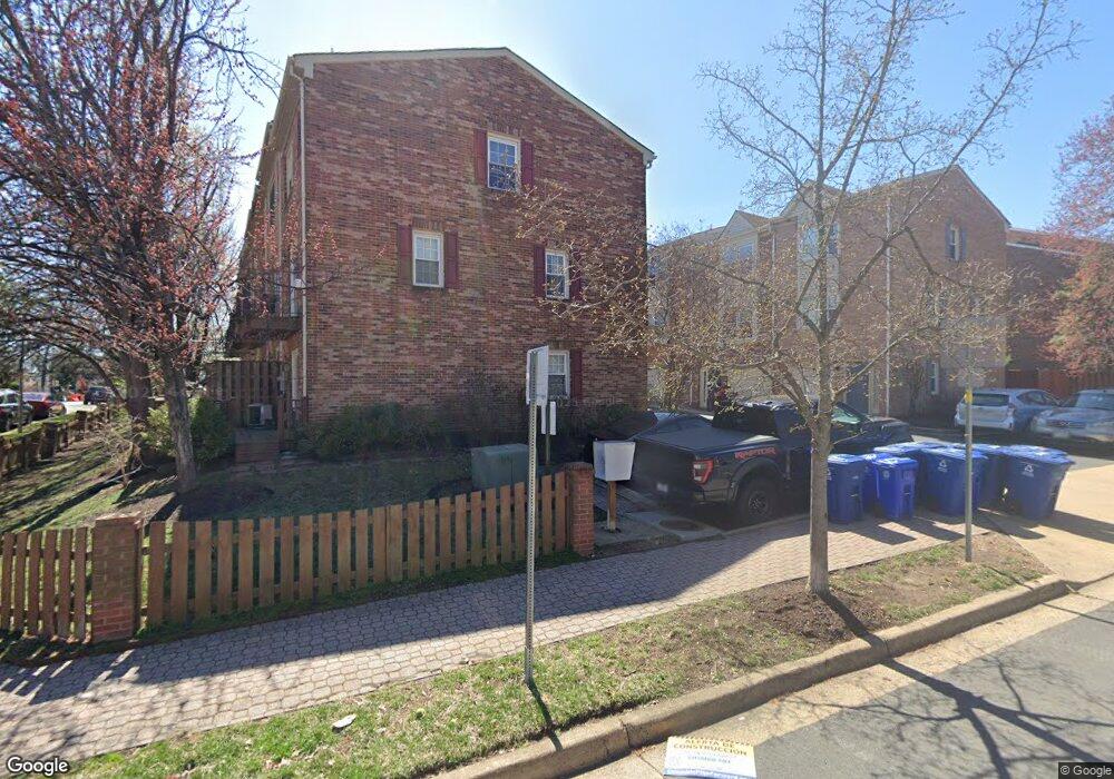 1800 9th St S unit E, Arlington, VA 22204 - photo 1