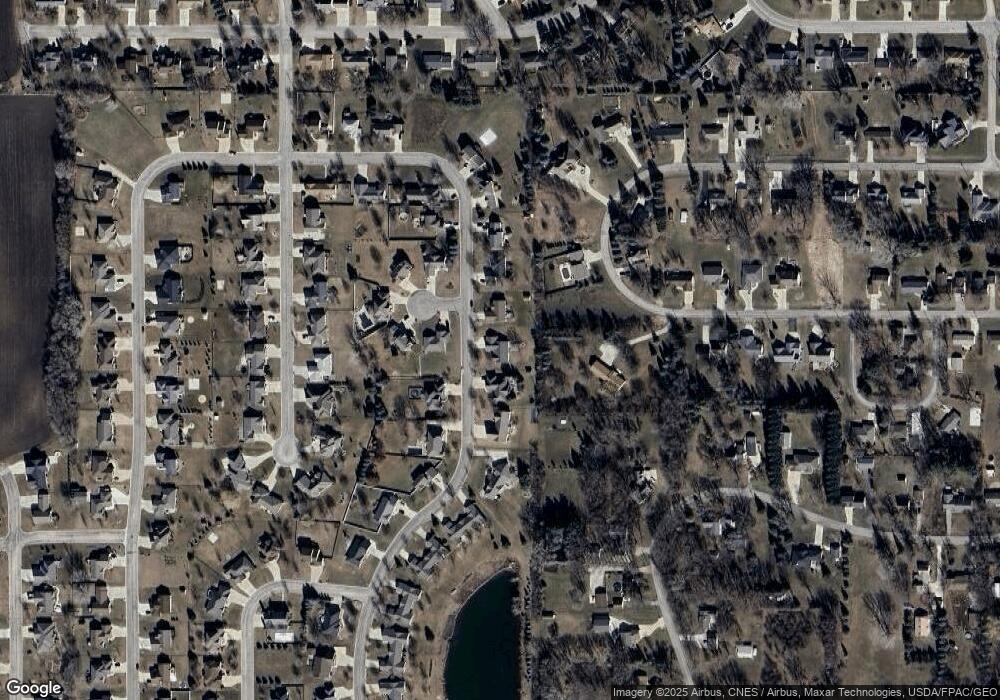 1101 26th St SW, Austin, MN 55912 - photo 1