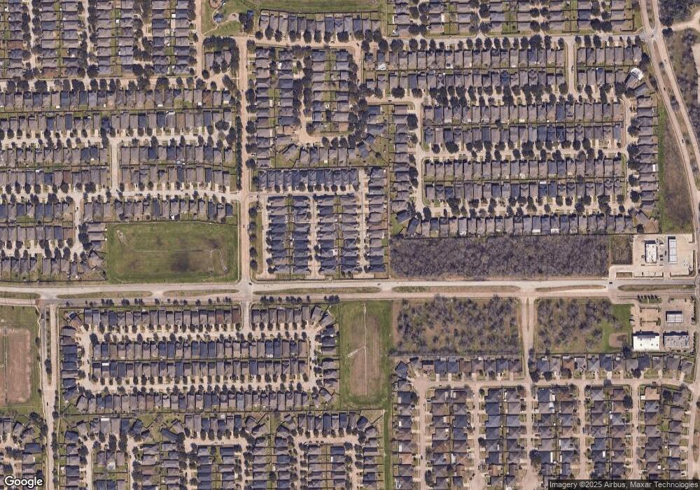 10534 Rustling Villas Ln, Houston, TX 77075 - photo 1