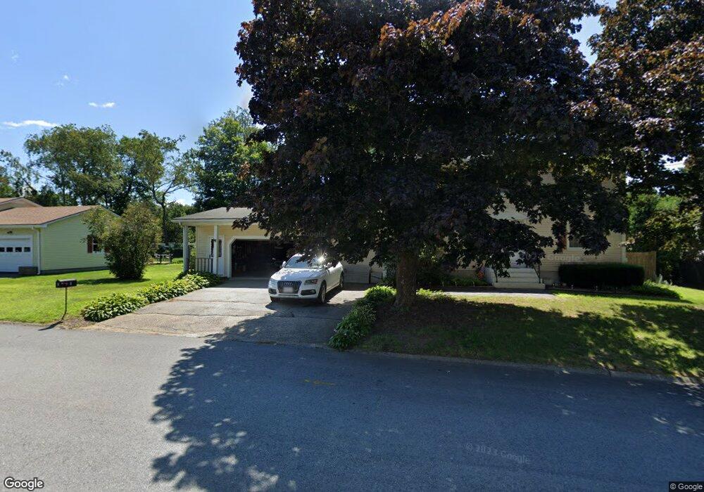 8 Stephen Dr, Webster, MA 01570 - photo 1