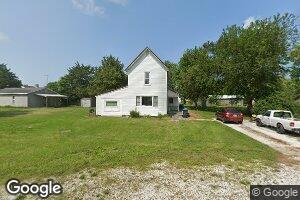 104 S Locust St, Earl Park, IN 47942