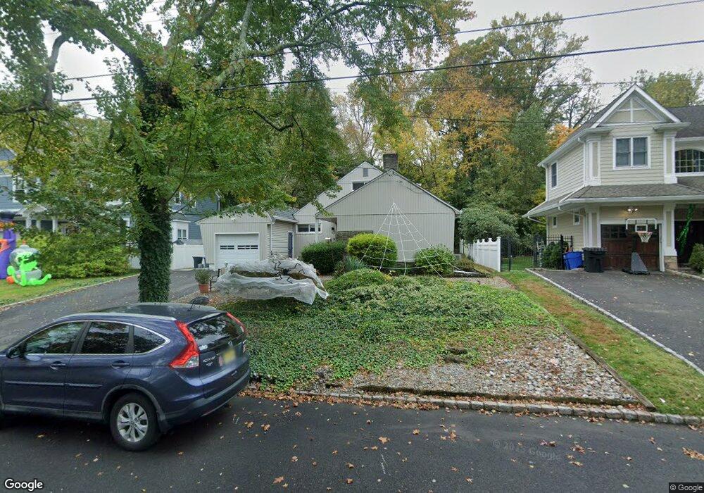 42 Tamaques Way, Westfield, NJ 07090 - photo 1