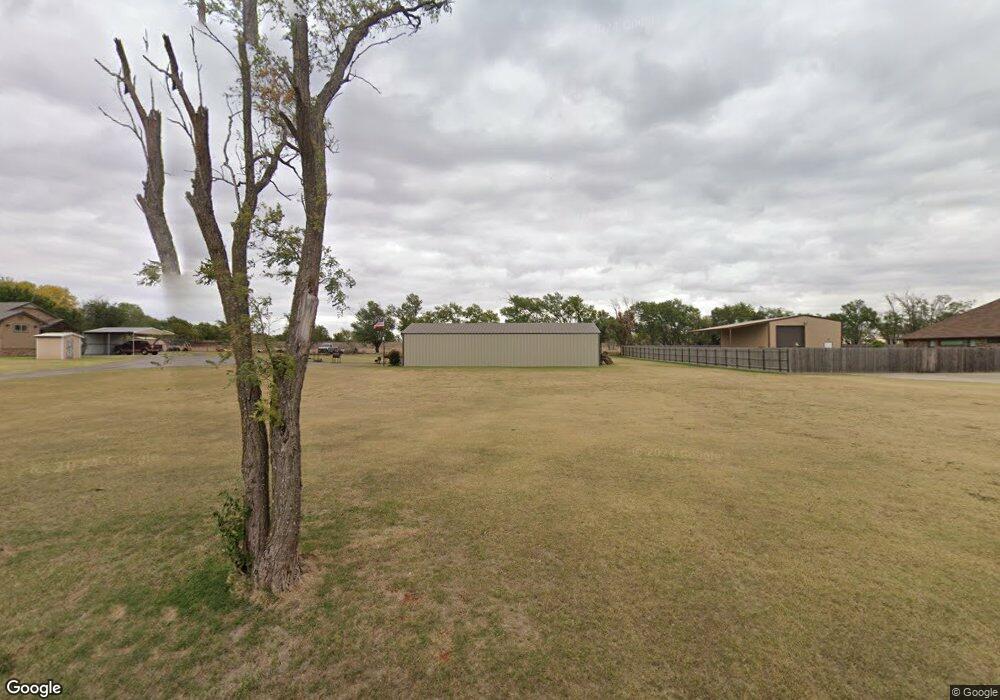 214 S Lester St, Elk City, OK 73644 - photo 1