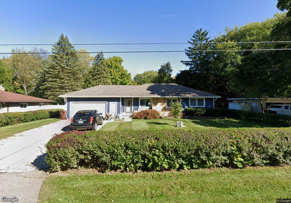 1114 E Thomas L Pkwy, Lansing, MI 48917 - photo 1
