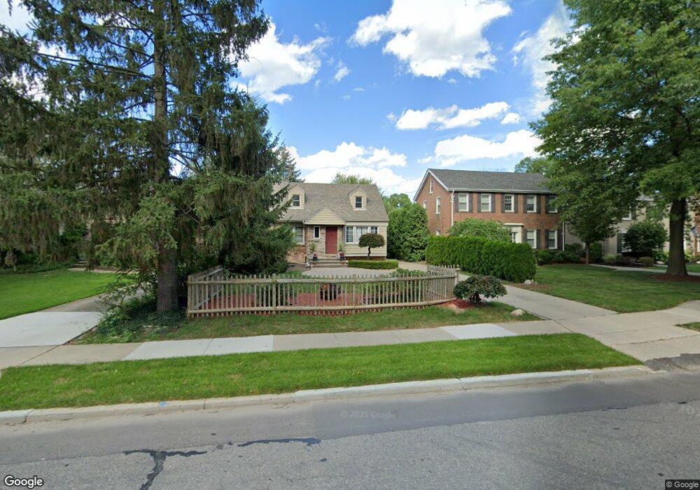 314 Kerby Rd unit Bldg-Unit, Grosse Pointe Farms, MI 48236 - photo 1