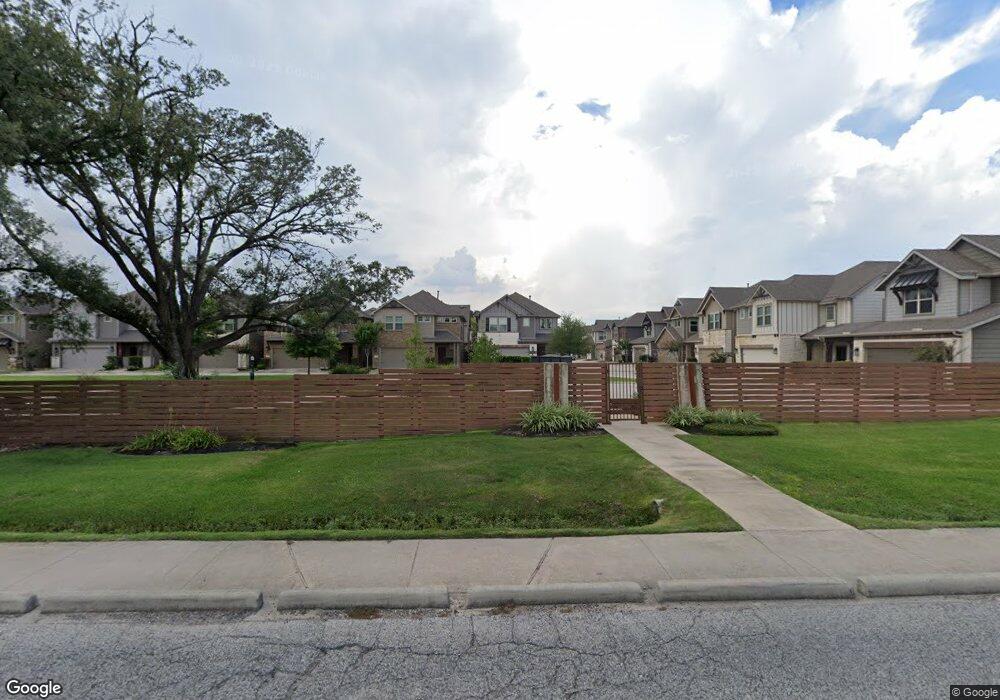 1913 Common Oak Dr, Houston, TX 77080 - photo 1