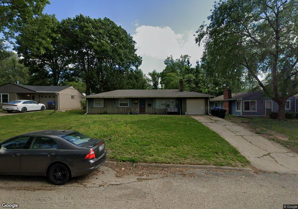 1325 SW 30th St, Topeka, KS 66611 - photo 1