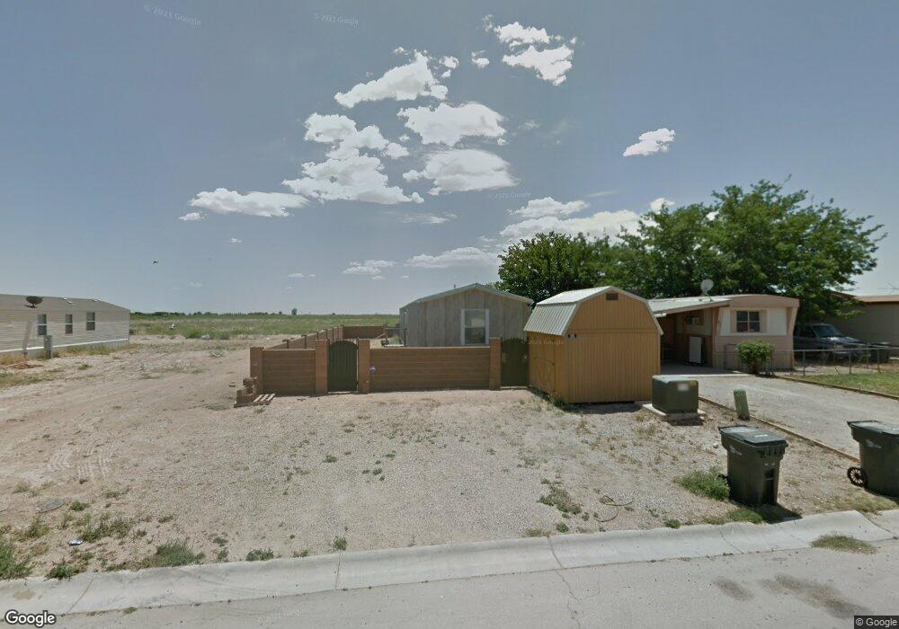 205 Carlgo St, Carlsbad, NM 88220 - photo 1