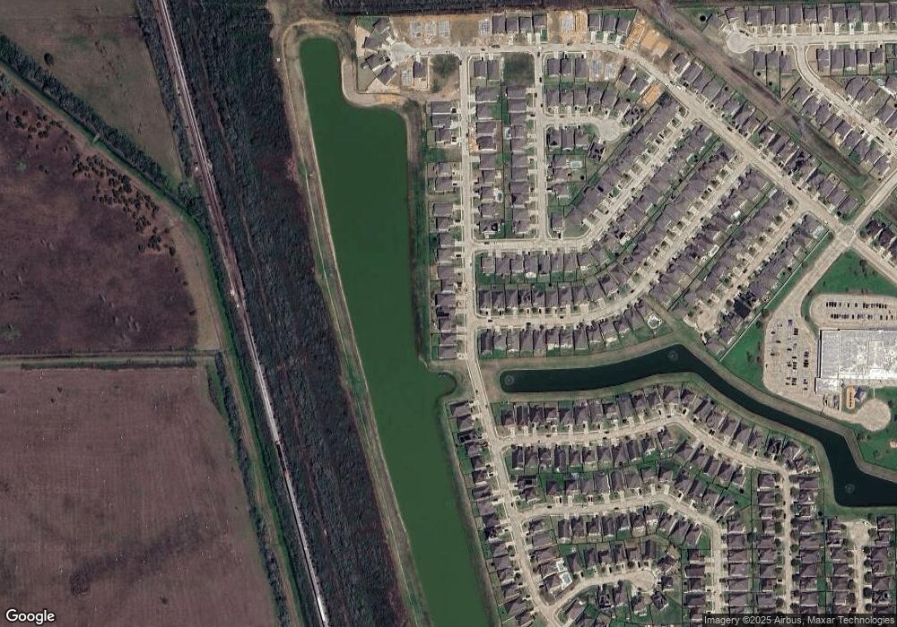 429 Lake Line Dr, Alvin, TX 77511 - photo 1