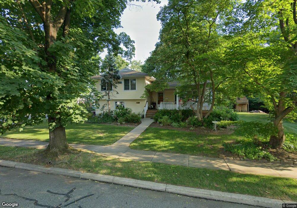 781 Howard Ct E, Oradell, NJ 07649 - photo 1