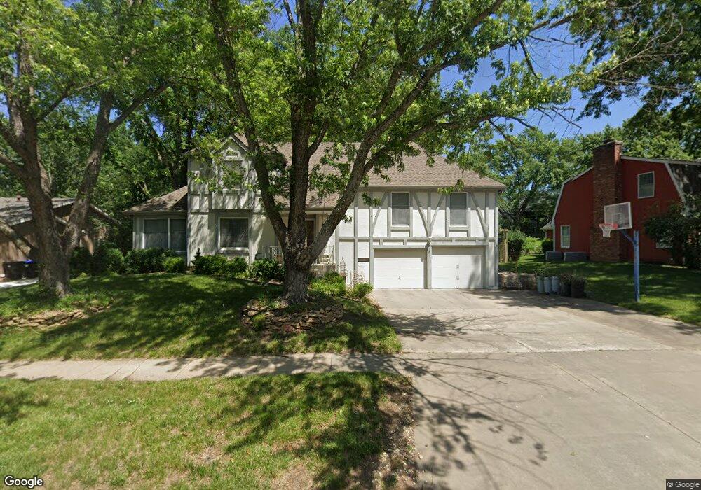 3558 SW Randolph Ave, Topeka, KS 66611 - photo 1
