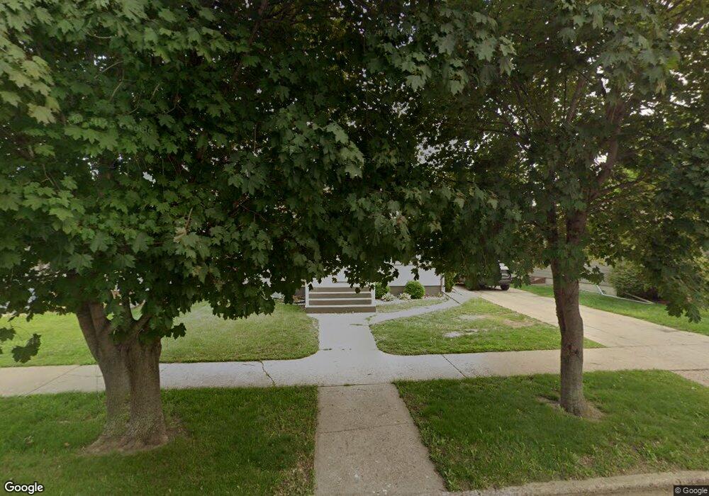 905 E 7th Ave, Mitchell, SD 57301 - photo 1