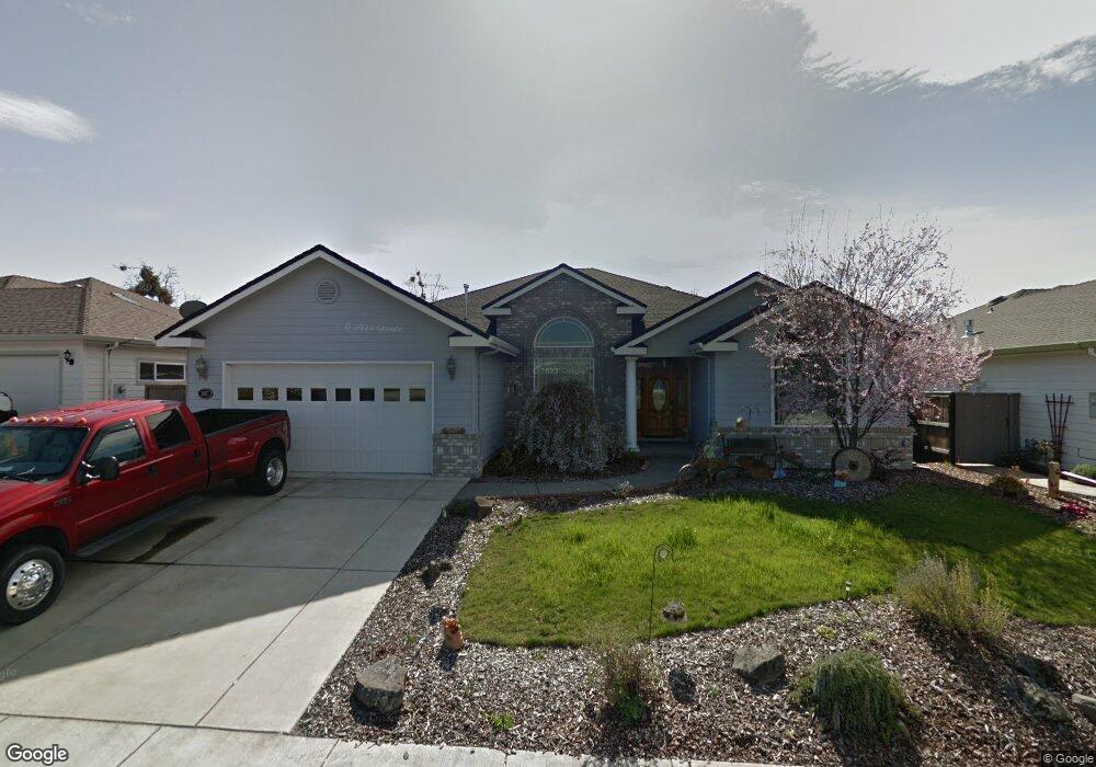 347 Ridgeway Ave, Central Point, OR 97502 - photo 1