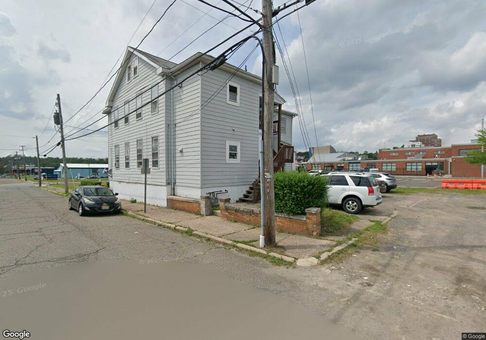 98 S Lee Ct, Hazleton, PA 18201 - photo 1