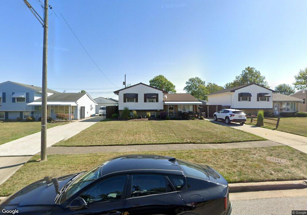 4423 Palm Ave, Lorain, OH 44055 - photo 1