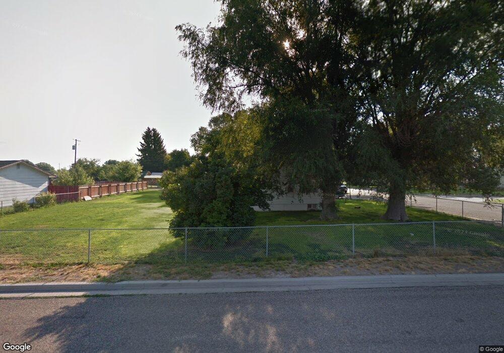 859 Yale Ave, Burley, ID 83318 - photo 1