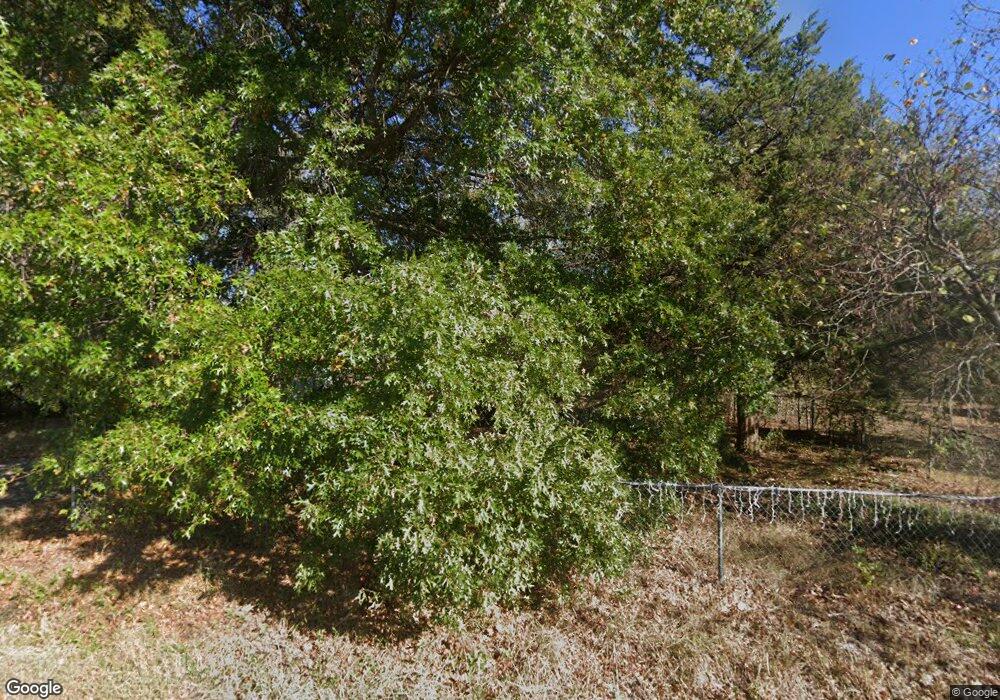 1215 N Taft Ave, Okmulgee, OK 74447 - photo 1