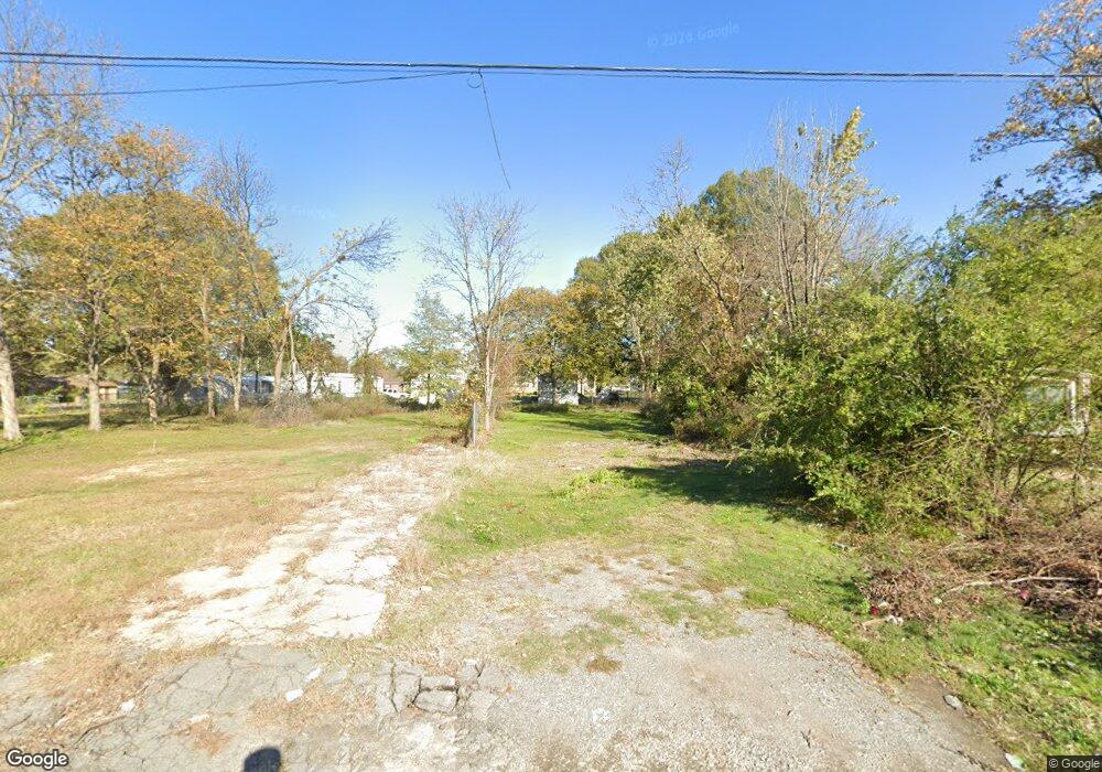 1205 E 1st St, Stuttgart, AR 72160 - photo 1