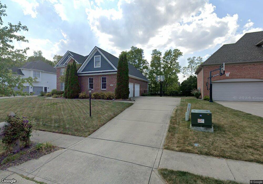 10290 Bent Creek Ct, Fishers, IN 46037 - photo 1