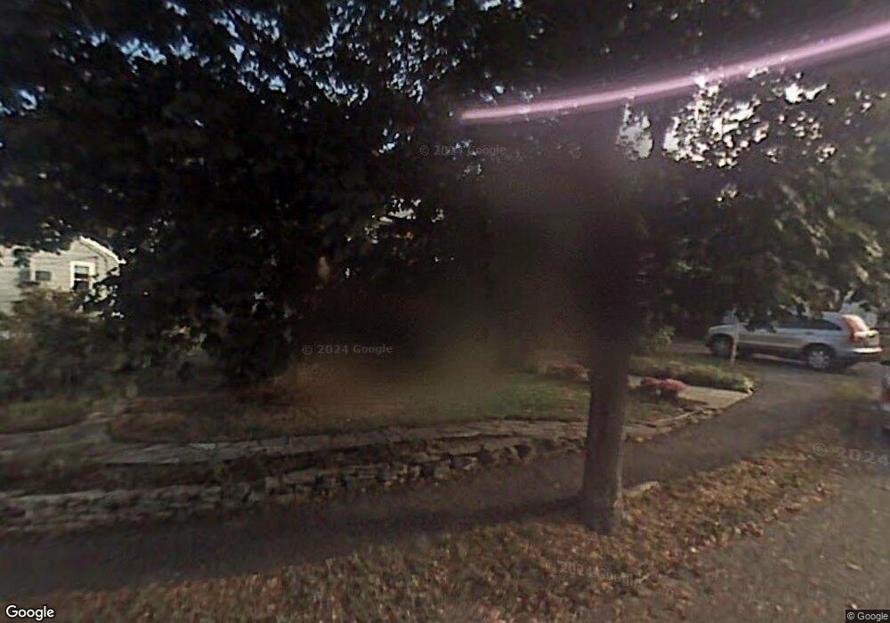 10 Blueview Cir, West Roxbury, MA 02132 - photo 1