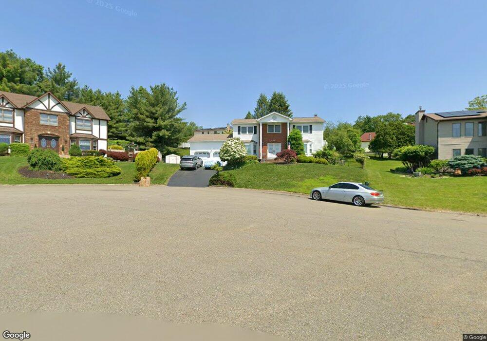 10 Lynch Ct, Garnerville, NY 10923 - photo 1