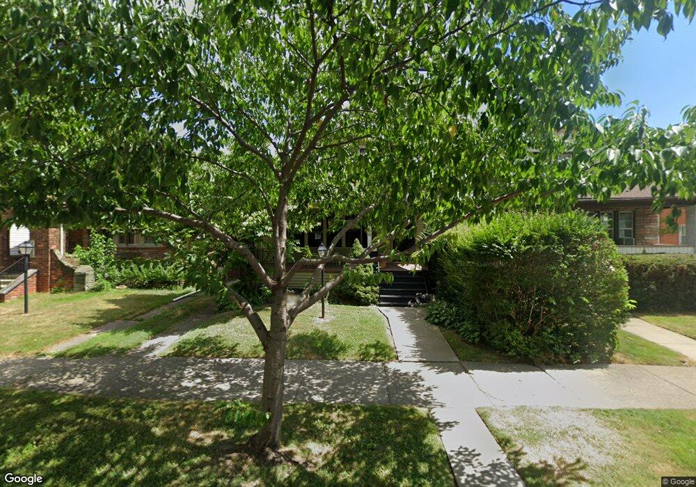 1418 Lakepointe St, Grosse Pointe Park, MI 48230 - photo 1