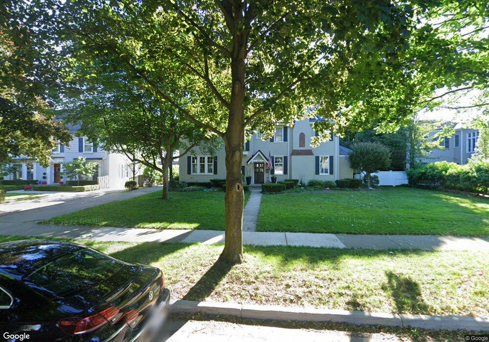 522 Rivard Blvd, Grosse Pointe, MI 48230 - photo 1