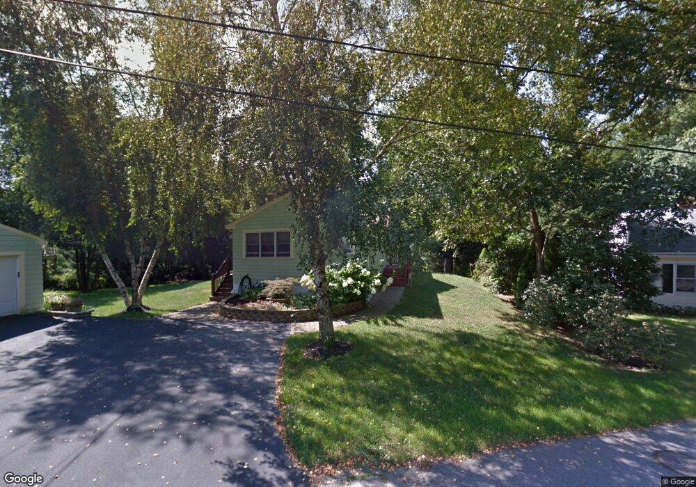 37 Lake Cir, Saugus, MA 01906 - photo 1