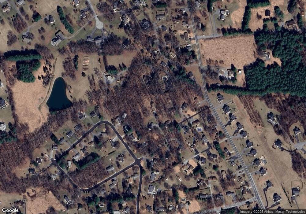 2230 Firewood Dr, Sykesville, MD 21784 - photo 1