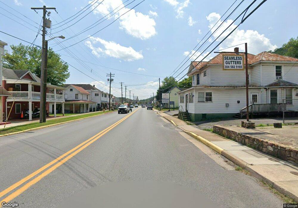 98 Williams St, Berkeley Springs, WV 25411 - photo 1