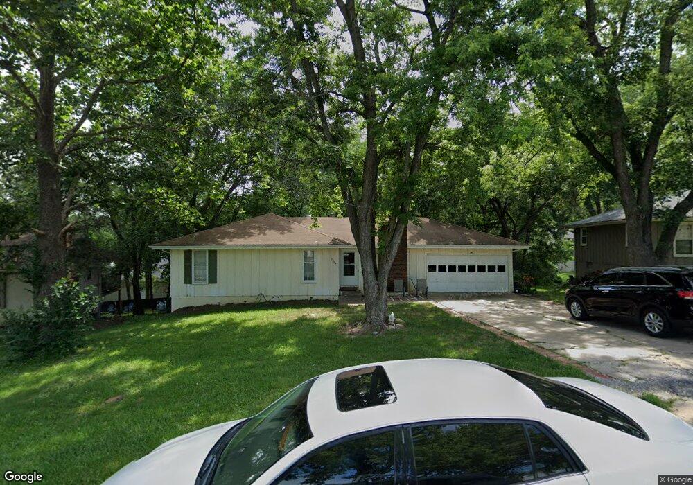 5905 Haskins St, Shawnee, KS 66216 - photo 1