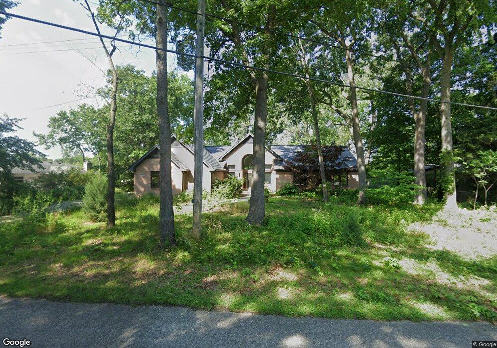 6817 Scotch Lake Dr, West Bloomfield, MI 48324 - photo 1