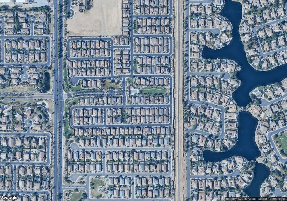 240 E Horseshoe Dr, Chandler, AZ 85249 - photo 1